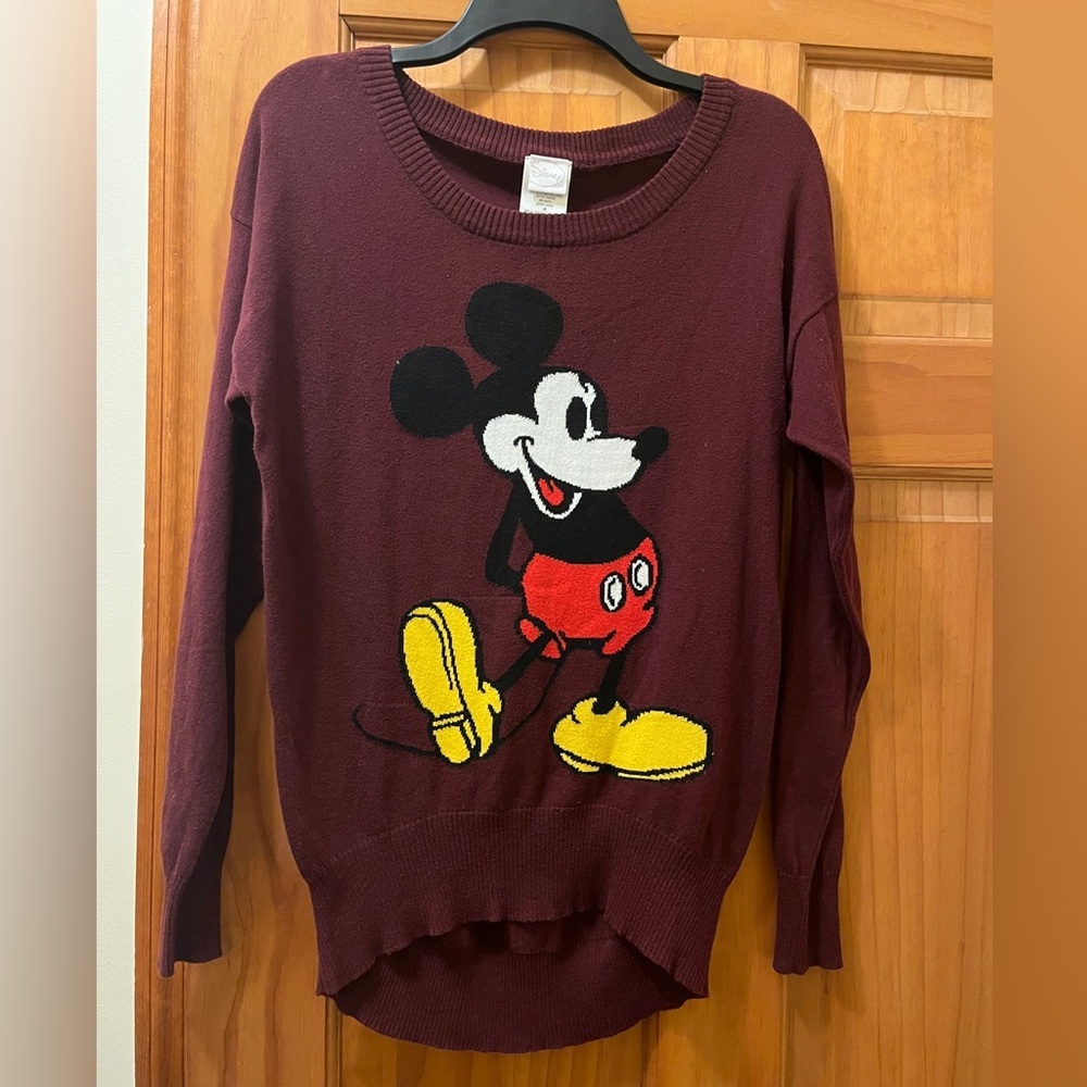 Disney Mickey Sweater. women’s size Large